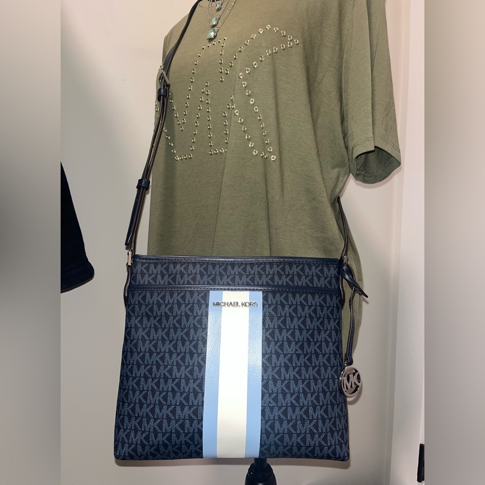 NWT Michael Kors Bedford Small Logo Stripe Crossbody
